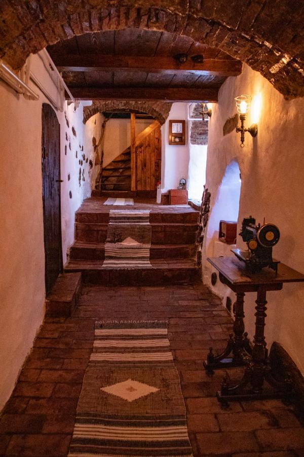 Отель Casa Baroca Сигишоара Экстерьер фото